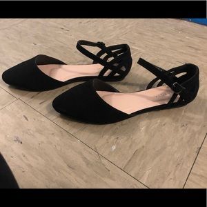 COPY - Black Pointed Toe Flats 7.5